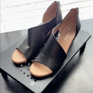 Chic Black Open-Toe Heels